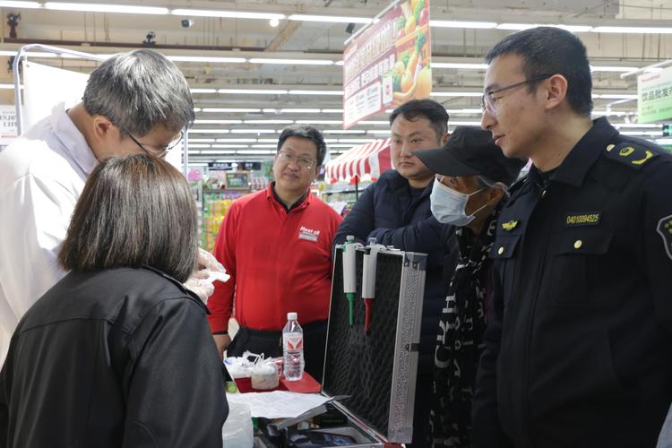 太原市迎泽区市场监管局开展食用农产品快检开放日暨你点我检活动